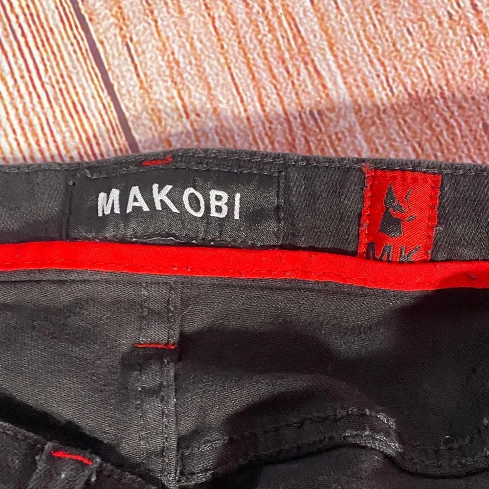 Makobi Distressed Paint Splatter Black Jeans Men’s 40x32 Streetwear Denim - Picture 8 of 13